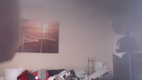 Snapshot of eyeswall0w chatting on 10.10.25 eyeswall0w online show from 10.10.25