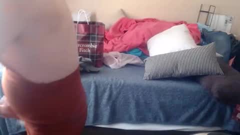 Snapshot of eyeswall0w chatting on 02.28.26 eyeswall0w online show from 02.28.26