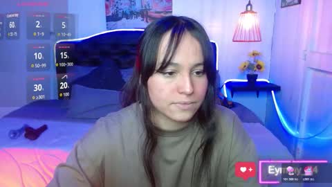 eymmy_24 online show from 10.18.25