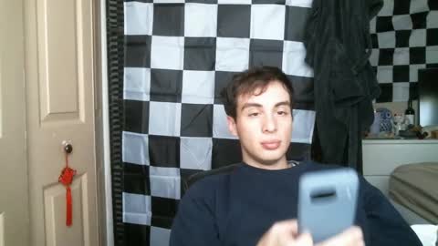 Ezra Naamah online show from 01.26.25