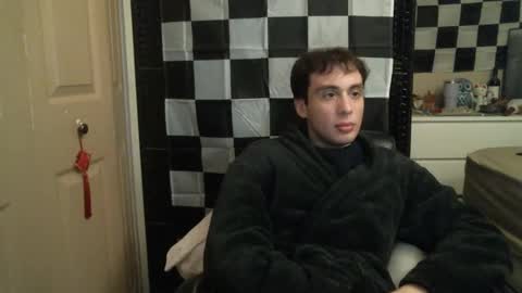 Ezra Naamah online show from 01.27.25