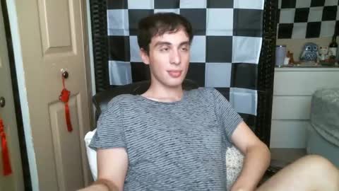 Ezra Naamah online show from 02.06.25