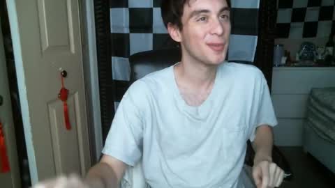 Ezra Naamah online show from 02.09.25