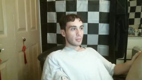 Ezra Naamah online show from 03.07.25