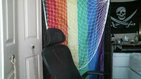 Ezra Naamah online show from 02.25.26