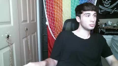 Ezra Naamah online show from 03.04.26