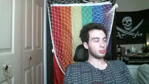 Ezra Naamah online show from 05.10.26