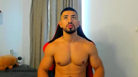 Ezzio Scolaro online show from 10.17.25