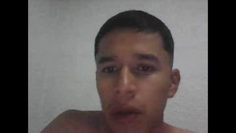 Snapshot of fabiar11 chatting on 04.07.26 R online show from 04.07.26