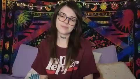 Snapshot of faerienugs chatting on 02.23.26 Faerie 3 online show from 02.23.26