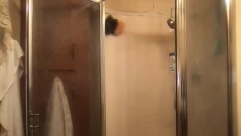 Snapshot of faexoxoxo chatting on 02.25.25 Fae online show from 02.25.25