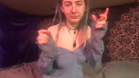 Snapshot of faexoxoxo chatting on 03.05.25 Fae online show from 03.05.25