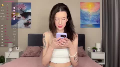 Snapshot of fairy_bloomix chatting on 02.09.25 Bloom online show from 02.09.25