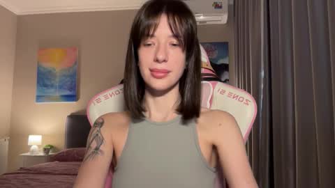 Snapshot of fairy_bloomix chatting on 10.02.25 Bloom online show from 10.02.25