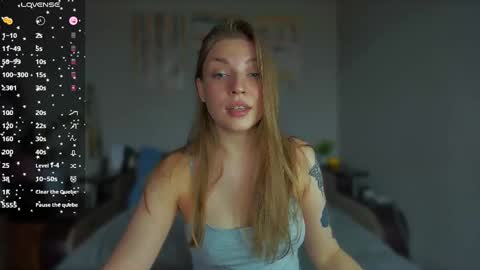 Snapshot of fairy_lele chatting on 02.13.25 fairy_lele online show from 02.13.25