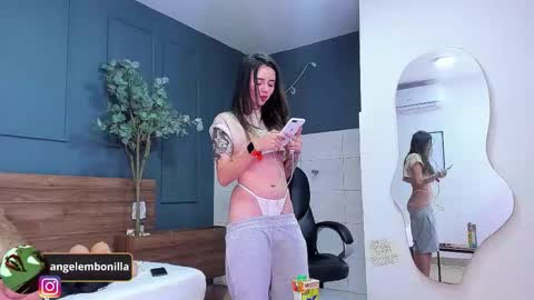 Megan    630  1330 -5 online show from 09.27.25