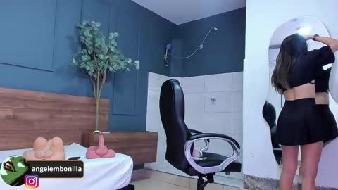 Megan    630  1330 -5 online show from 10.01.25