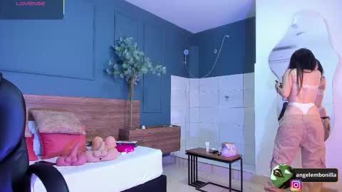 Megan    630  1330 -5 online show from 11.06.25