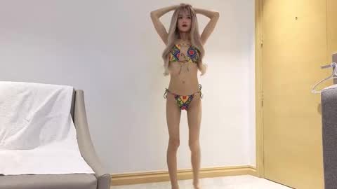 Snapshot of fallen_virtue chatting on 09.25.25 Miya online show from 09.25.25