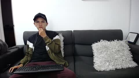 FallGays online show from 01.29.25