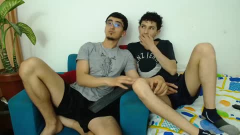 Snapshot of fallgays chatting on 05.09.26 FallGays online show from 05.09.26