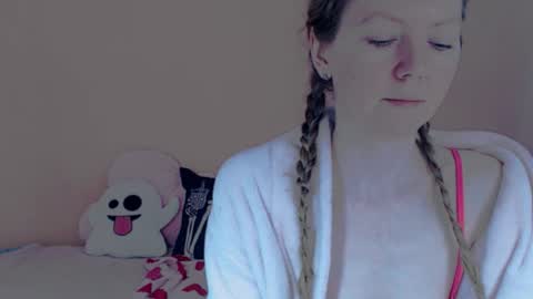 Snapshot of fanatka chatting on 03.02.26 BUNNYGal online show from 03.02.26