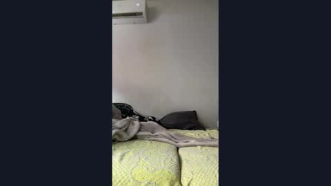 Snapshot of fancy_girl2424 chatting on 02.13.25 fancy_girl2424 online show from 02.13.25