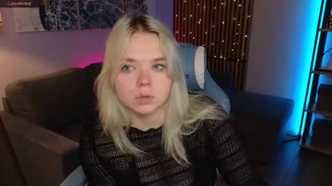 Bella online show from 11.21.25