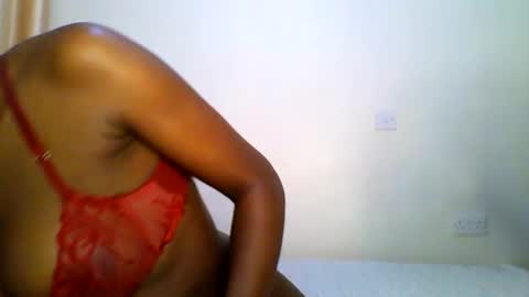 Snapshot of fancyfingers_ chatting on 06.11.26 fancyfingers1 online show from 06.11.26