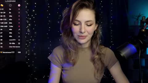 Snapshot of fancymeee chatting on 02.11.25 fancymeee online show from 02.11.25