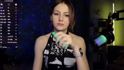 Snapshot of fancymeee chatting on 02.12.25 fancymeee online show from 02.12.25