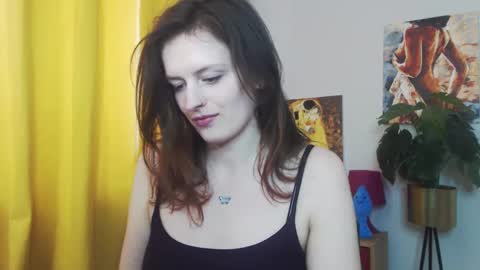 Nadine online show from 02.10.25