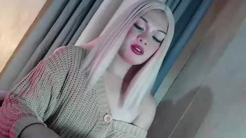 DANIELLA - DONT FORGET TO GIVE ME A THUMBSU UP online show from 03.06.26