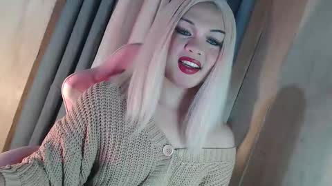 DANIELLA - DONT FORGET TO GIVE ME A THUMBSU UP online show from 03.25.26