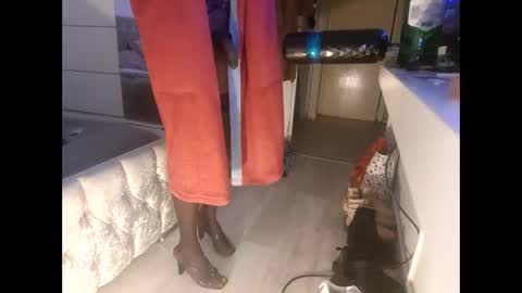 fantasticdeee online show from 01.11.25