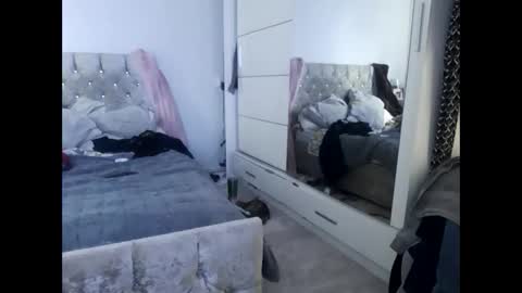 fantasticdeee online show from 02.27.25