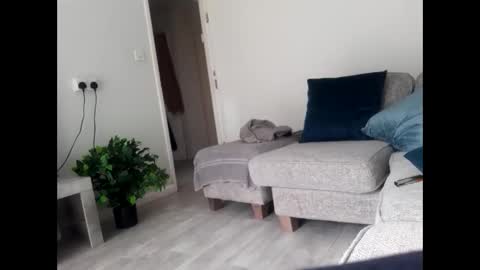 fantasticdeee online show from 02.27.25