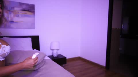 Snapshot of fantasystudiox chatting on 03.10.25 Carmina online show from 03.10.25