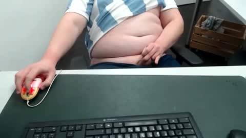 Snapshot of fap_n_play chatting on 11.22.25 Cardi online show from 11.22.25