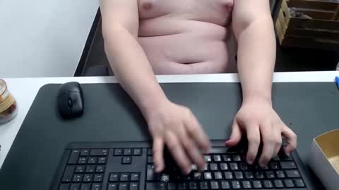 Snapshot of fap_n_play chatting on 12.01.25 Cardi online show from 12.01.25