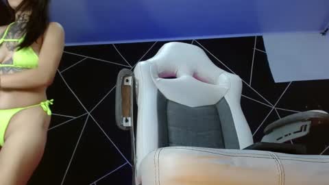 Snapshot of farichell chatting on 03.10.25 fari online show from 03.10.25