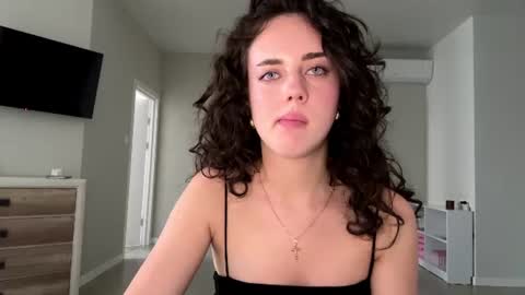 Mia online show from 07.14.26