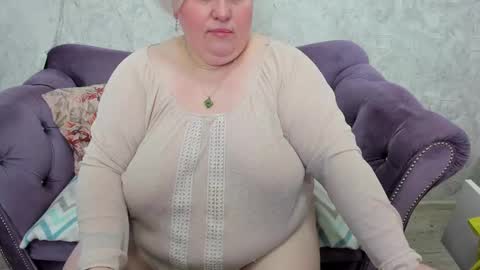 fashiona online show from 02.04.25