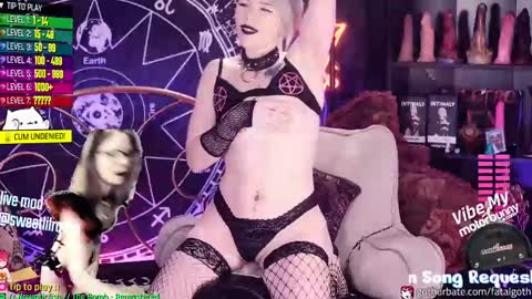  Lily  Waifu  online show from 02.18.25