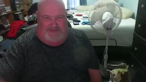 Snapshot of fatandugly4you chatting on 01.10.26 fatandugly4you online show from 01.10.26