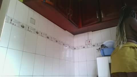 Snapshot of fatassfreak254 chatting on 02.24.25 Winnie online show from 02.24.25