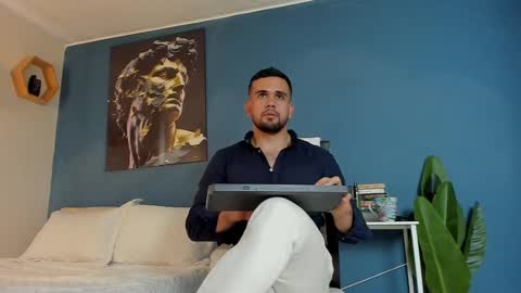 Snapshot of fatdick_1 chatting on 02.19.25 M A T T E O online show from 02.19.25