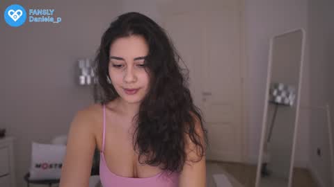 Daniela online show from 12.21.24