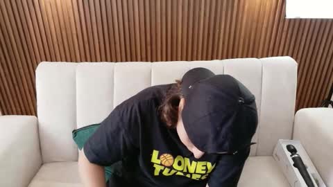 Feelena online show from 03.09.26