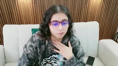 Feelena online show from 06.01.26